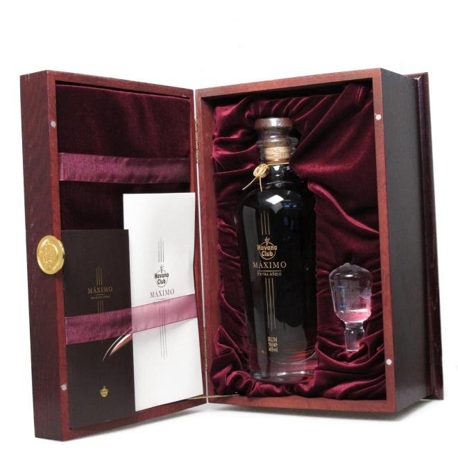 Havana Club Maximo Extra Añejo 0,5l 40% + drevená kazeta